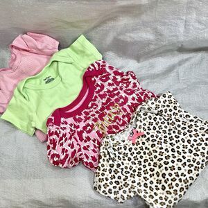 BABY GIRL SIZE 0-3 months LOT of 4 Short Sleeve One Pieces Leopard